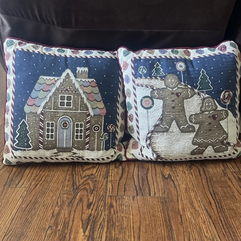 Lot Of 2 Riverdale Tapestry Pillows Gingerbread‎ House Gingerbread Man Gum Drop